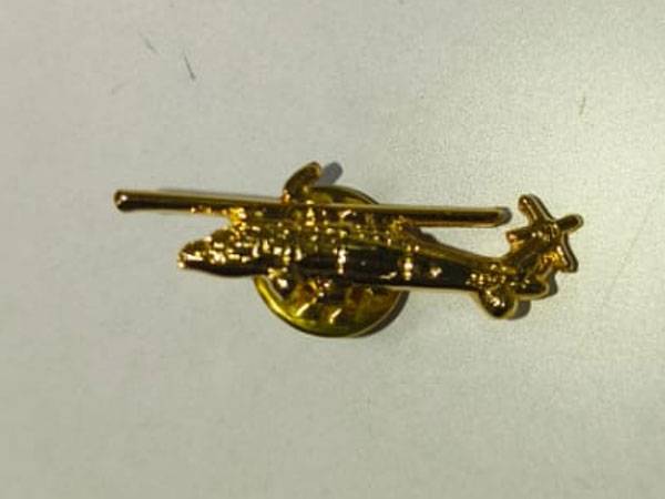 Gold Plated Military Helicopter Lapel Pin – Aviation SouvenirCollectible Badge